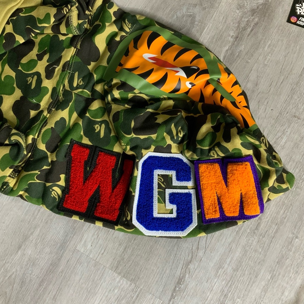 A Bathing Ape Shark Hoodie - Green Camo - Picture 3 of 8